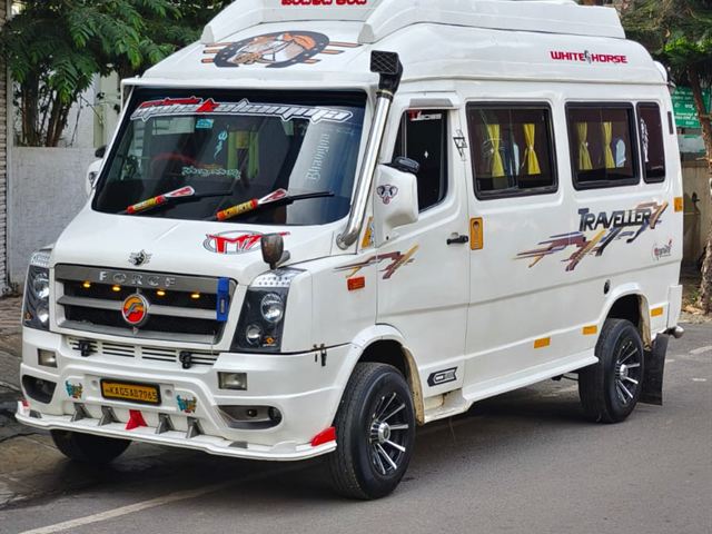 13 seater Tempo Traveller – front view